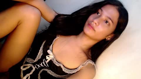 Snapshot of tremendousstephanie chatting on December 16, 1:38 pm STEPHANiE online show from December 16, 1:38 pm