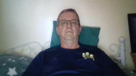 Fe-fi-fo-fum online show from September 27, 7:24 am