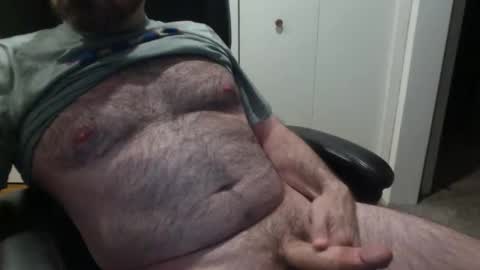 Snapshot of trevanesk chatting on April 29, 2:48 am trevanesk online show from April 29, 2:48 am