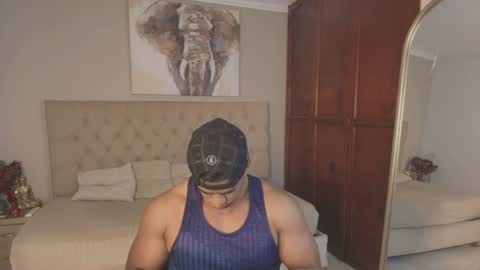 Snapshot of trevor_vinc chatting on June 25, 1:26 pm trevor online show from June 25, 1:26 pm