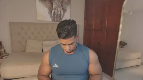 Snapshot of trevor_vinc chatting on July 2, 1:06 pm trevor online show from July 2, 1:06 pm