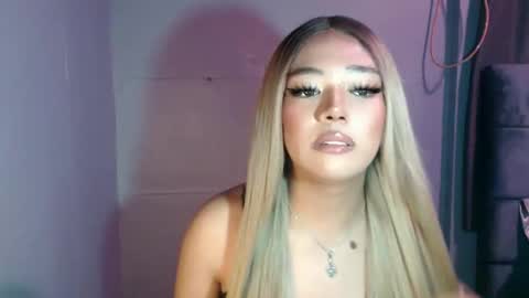 trexie_fucks15 online show from September 30, 6:24 pm