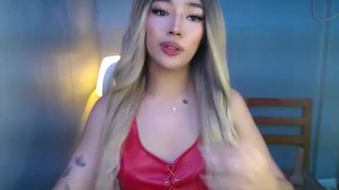 trexie_fucks15 online show from December 21, 3:41 pm