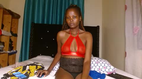 Snapshot of trey_queens chatting on March 23, 4:11 pm trey_queens online show from March 23, 4:11 pm