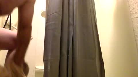 Snapshot of trickydick6 chatting on June 28, 5:41 pm trickydick6 online show from June 28, 5:41 pm