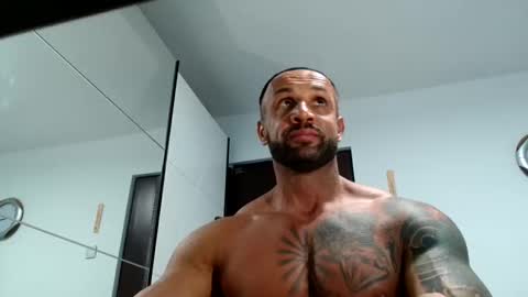 tridentmuscles online show from November 17, 1:17 pm