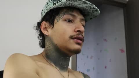 Snapshot of trieone chatting on November 2, 10:34 pm - trieone online show from November 2, 10:34 pm