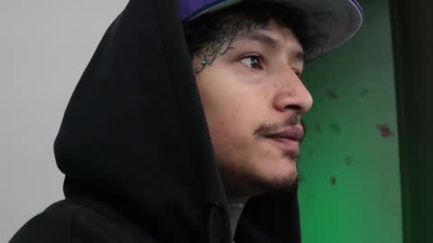 Snapshot of trieone chatting on December 4, 10:46 am - trieone online show from December 4, 10:46 am