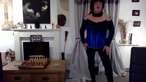 trinity1011 online show from November 13, 6:56 am