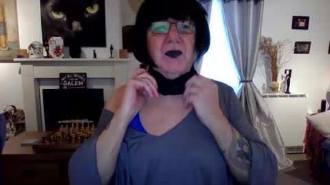 trinity1011 online show from December 1, 9:25 am