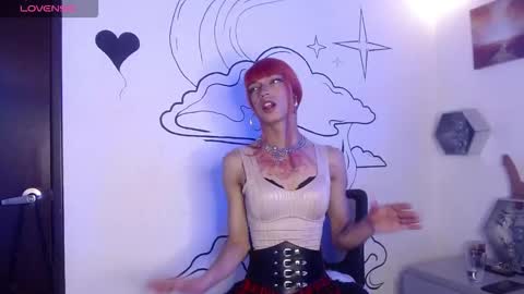 trinity_knox online show from November 5, 5:24 pm