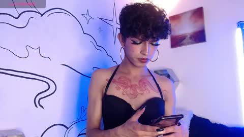 trinity_knox online show from November 21, 4:38 pm