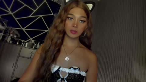 Snapshot of trinityfucksyou chatting on December 5, 2:33 pm Ms Ella online show from December 5, 2:33 pm