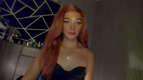 Snapshot of trinityfucksyou chatting on December 7, 2:57 pm Ms Ella online show from December 7, 2:57 pm