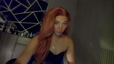 Snapshot of trinityfucksyou chatting on December 7, 6:04 pm Ms Ella online show from December 7, 6:04 pm