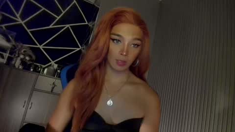 Snapshot of trinityfucksyou chatting on December 11, 3:26 pm Ms Ella online show from December 11, 3:26 pm