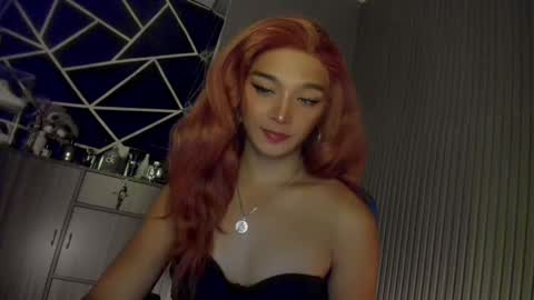 Snapshot of trinityfucksyou chatting on December 14, 8:40 pm Ms Ella online show from December 14, 8:40 pm