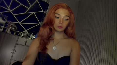 Snapshot of trinityfucksyou chatting on December 15, 3:09 pm Ms Ella online show from December 15, 3:09 pm