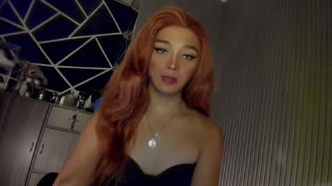 Snapshot of trinityfucksyou chatting on December 18, 11:56 am Ms Ella online show from December 18, 11:56 am