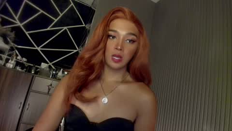 Snapshot of trinityfucksyou chatting on December 29, 12:45 pm Ms Ella online show from December 29, 12:45 pm