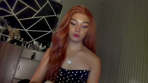 Snapshot of trinityfucksyou chatting on January 16, 12:31 pm Ms Ella online show from January 16, 12:31 pm