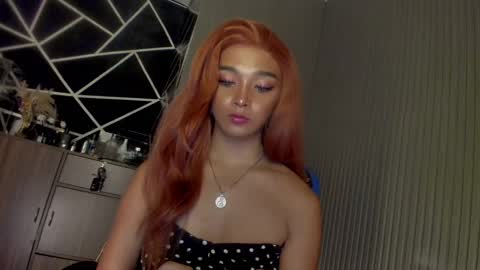 Snapshot of trinityfucksyou chatting on January 16, 6:37 pm Ms Ella online show from January 16, 6:37 pm