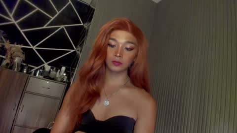 Snapshot of trinityfucksyou chatting on January 24, 1:47 pm Ms Ella online show from January 24, 1:47 pm