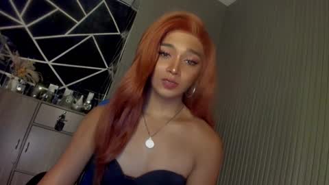 Snapshot of trinityfucksyou chatting on February 10, 4:25 pm Ms Ella online show from February 10, 4:25 pm