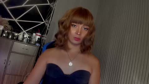 Snapshot of trinityfucksyou chatting on February 21, 4:37 pm Ms Ella online show from February 21, 4:37 pm