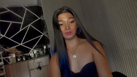 Snapshot of trinityfucksyou chatting on February 27, 7:04 pm Ms Ella online show from February 27, 7:04 pm