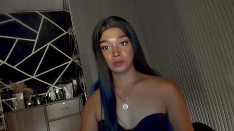 Snapshot of trinityfucksyou chatting on March 7, 6:46 am Ms Ella online show from March 7, 6:46 am