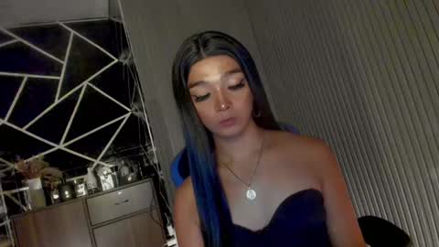 Snapshot of trinityfucksyou chatting on March 11, 3:45 pm Ms Ella online show from March 11, 3:45 pm