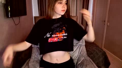 tripleprinces online show from October 12, 6:12 am