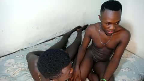 Trisboo5 online show from December 7, 12:19 am