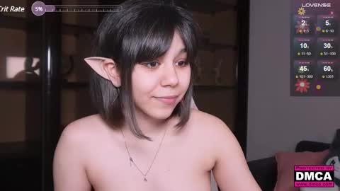 Snapshot of triss_moon chatting on February 26, 9:32 am Triss online show from February 26, 9:32 am