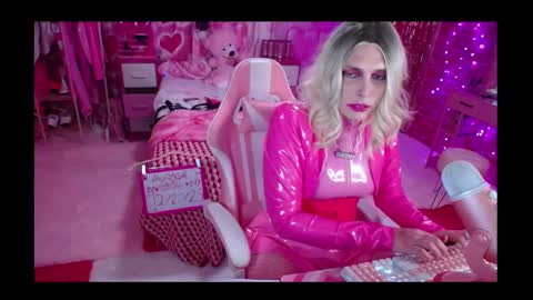 Snapshot of trista_doll chatting on February 4, 12:29 am trista_doll online show from February 4, 12:29 am