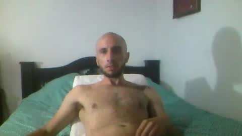 Snapshot of tristan_drumm chatting on October 14, 3:29 am tristan online show from October 14, 3:29 am