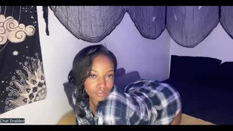 trixie_luv online show from December 5, 2:25 pm