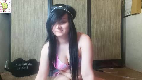 trixiedoescamcam online show from March 15, 12:16 am