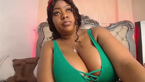 TrixieMar online show from December 11, 8:18 pm