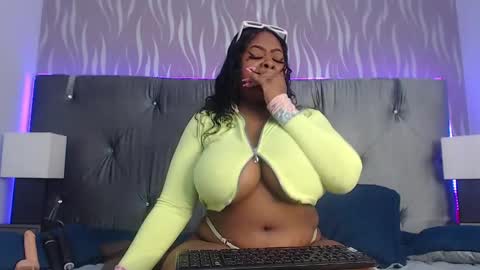 TrixieMar online show from February 3, 4:31 pm