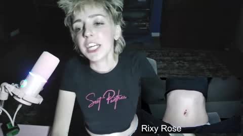 RixyRose online show from October 15, 3:17 am