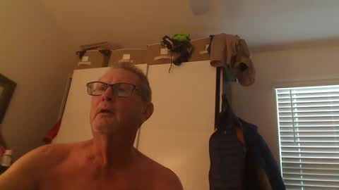 Snapshot of troffer1020 chatting on September 22, 10:56 pm Troffer online show from September 22, 10:56 pm