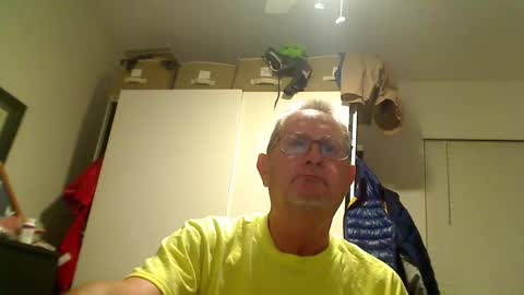 Snapshot of troffer1020 chatting on October 23, 3:28 am Troffer online show from October 23, 3:28 am