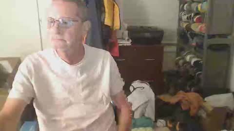 Snapshot of troffer1020 chatting on June 9, 3:51 am Troffer online show from June 9, 3:51 am