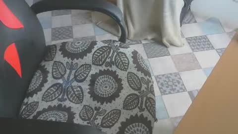 Snapshot of trololle3 chatting on March 7, 1:07 pm trololle3 online show from March 7, 1:07 pm