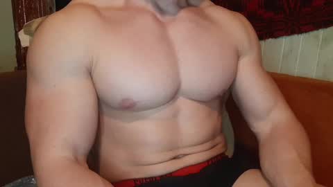 Troncq online show from February 18, 6:58 pm