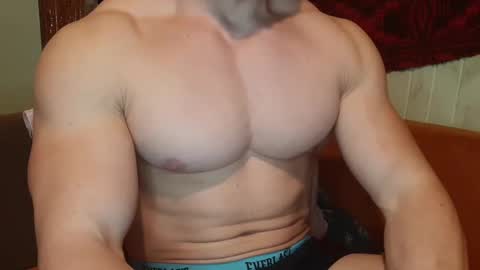 Troncq online show from February 26, 11:09 am