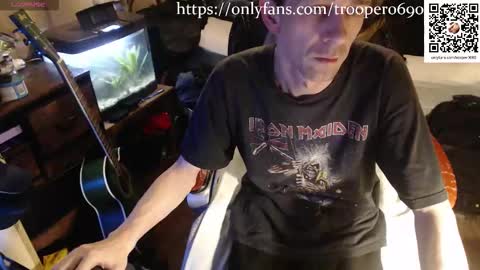 Snapshot of trooper0690 chatting on January 16, 6:34 pm trooper0690 online show from January 16, 6:34 pm