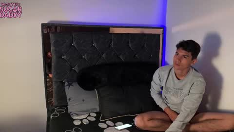 troye_lex online show from September 17, 11:28 pm